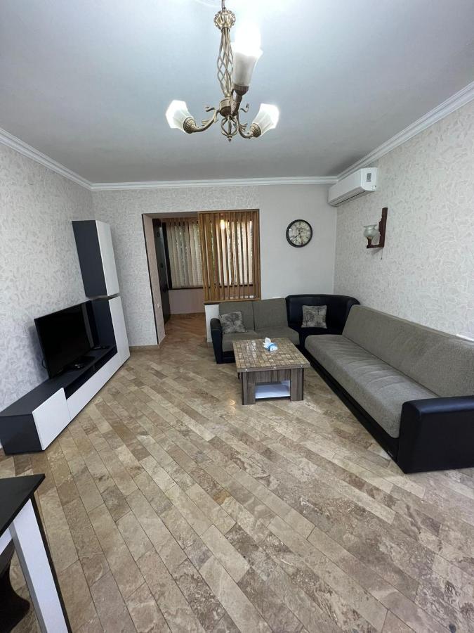 Apartment In Yerevan On Abovyan Street,Centre المظهر الخارجي الصورة